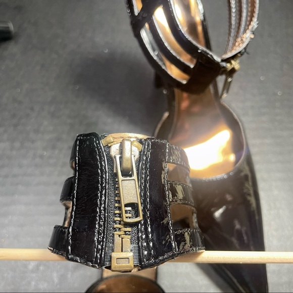 Carlos Santana Black Patent zip up 3 strap ankle heels 5.5M Excellent PRICE FIRM - Picture 9 of 14